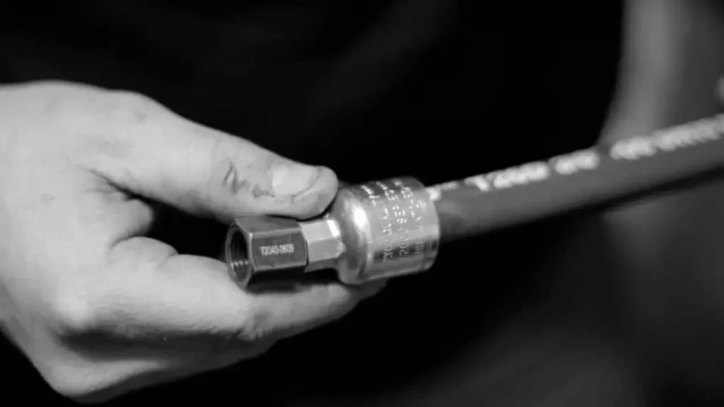 how to connect hydraulic hoses