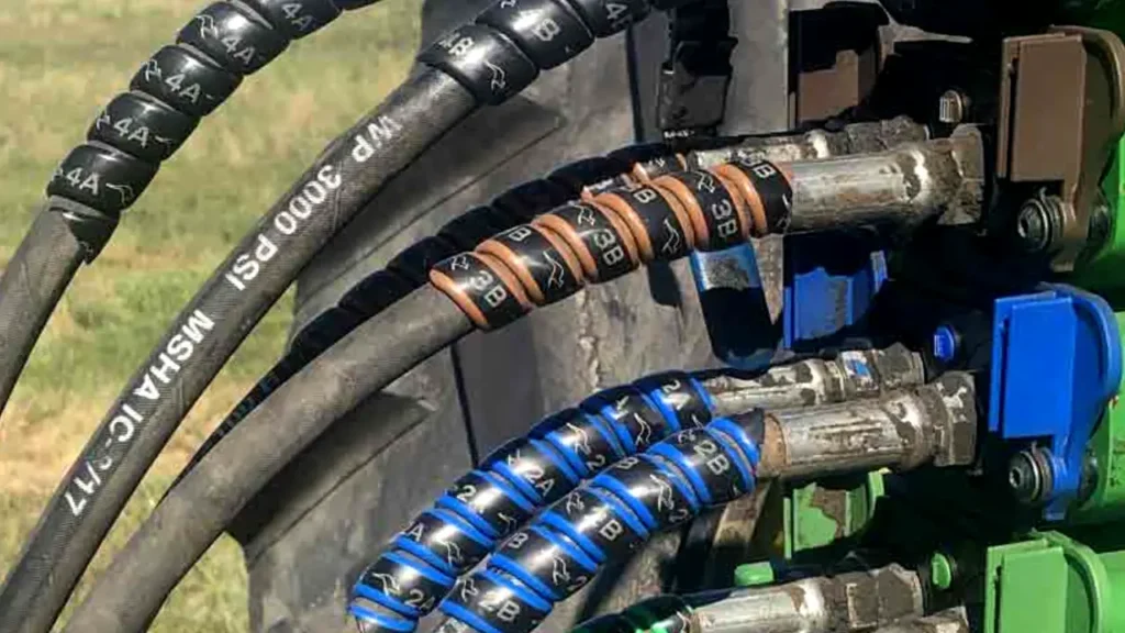 how to unhook hydraulic hoses from tractor