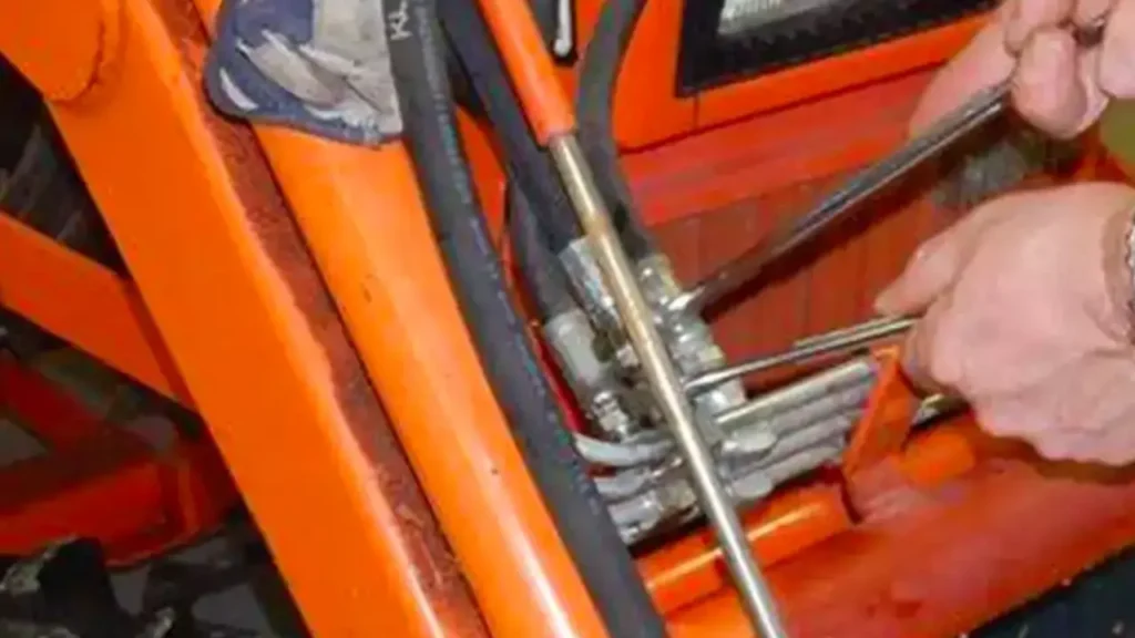 how to attach hydraulic hoses to tractor