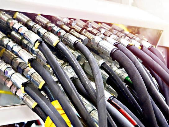 Key Characteristics of 2 Wire Hydraulic Hose