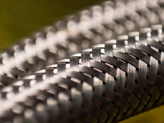 How Braid Affects Hydraulic Hose Performance