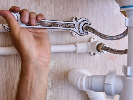 How to Fix a Leaking Braided Hose
