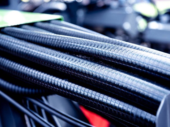 What are the Common Applications of CPE Braided Hose