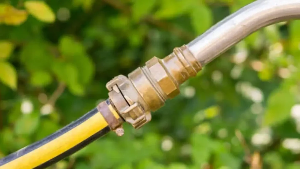 proper pressure washer hose connection