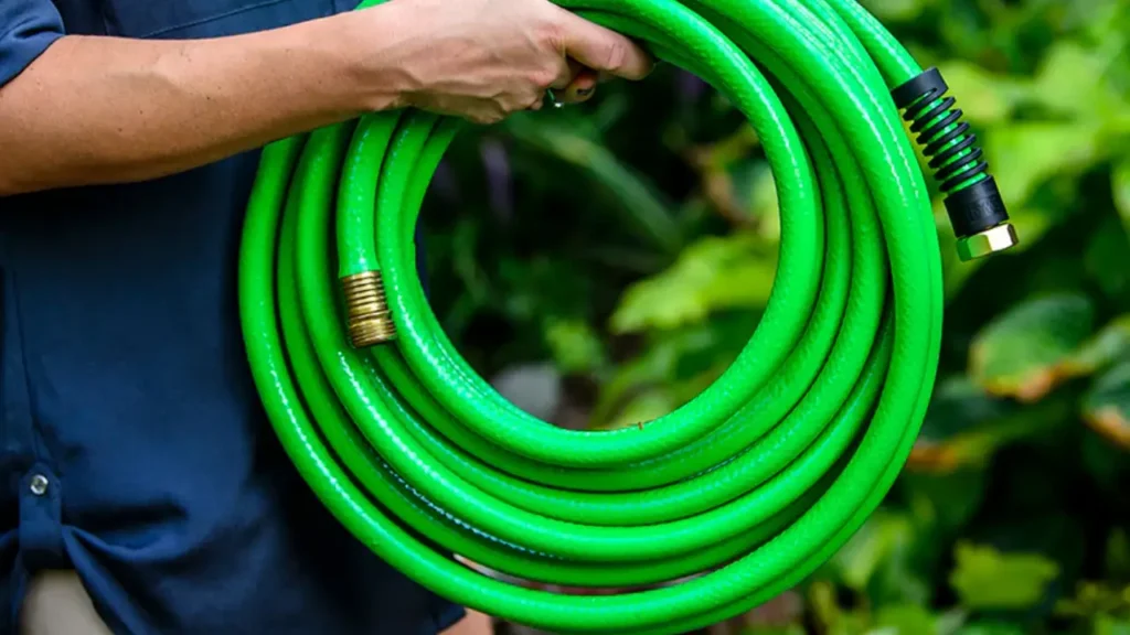 how to clean a rubber hose